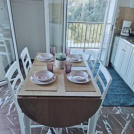 Artemis Sunset View アパート